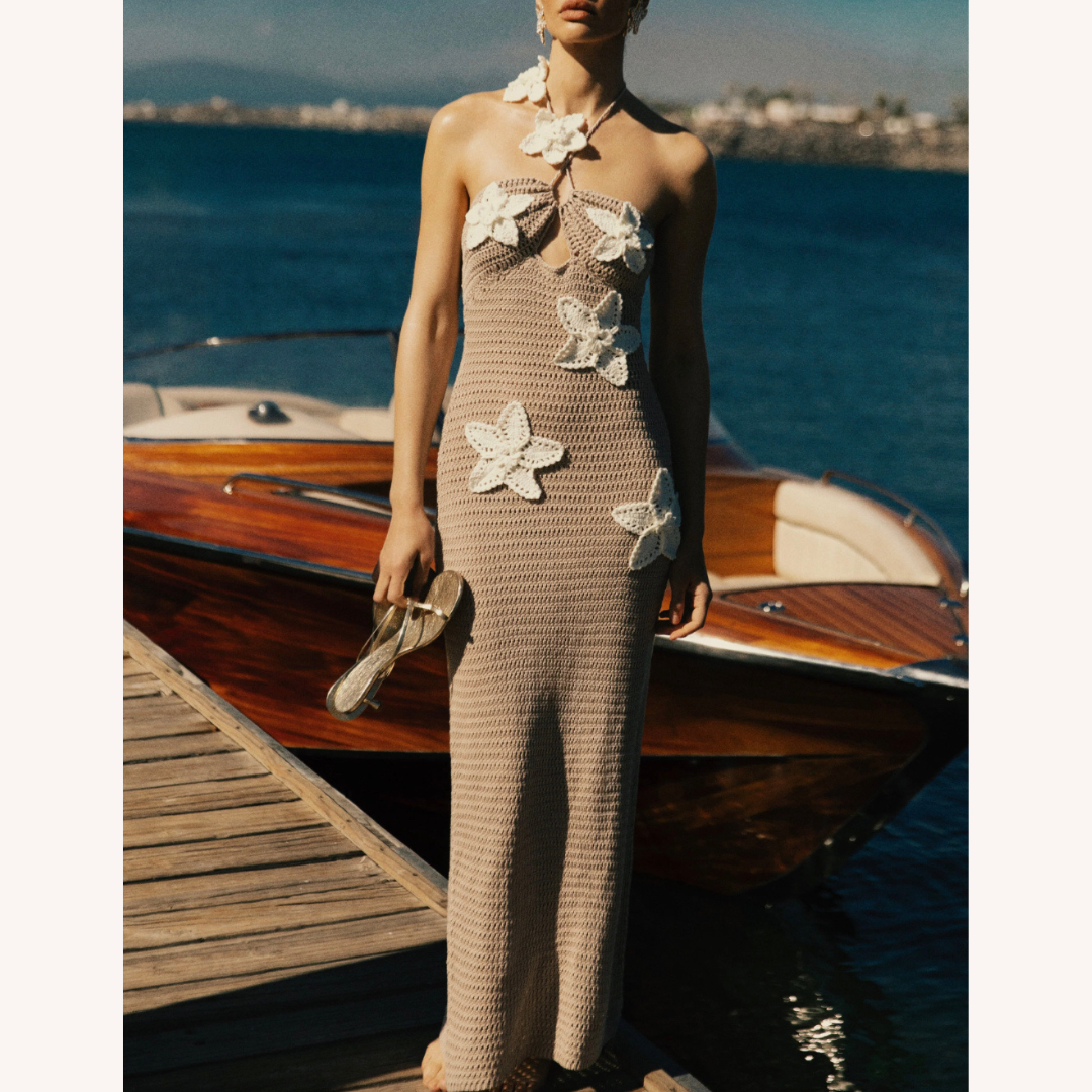 Robe Longue Femme en Crochet Bleu – Élégante Robe Maxi Bohème d'Été avec Détails Flottants