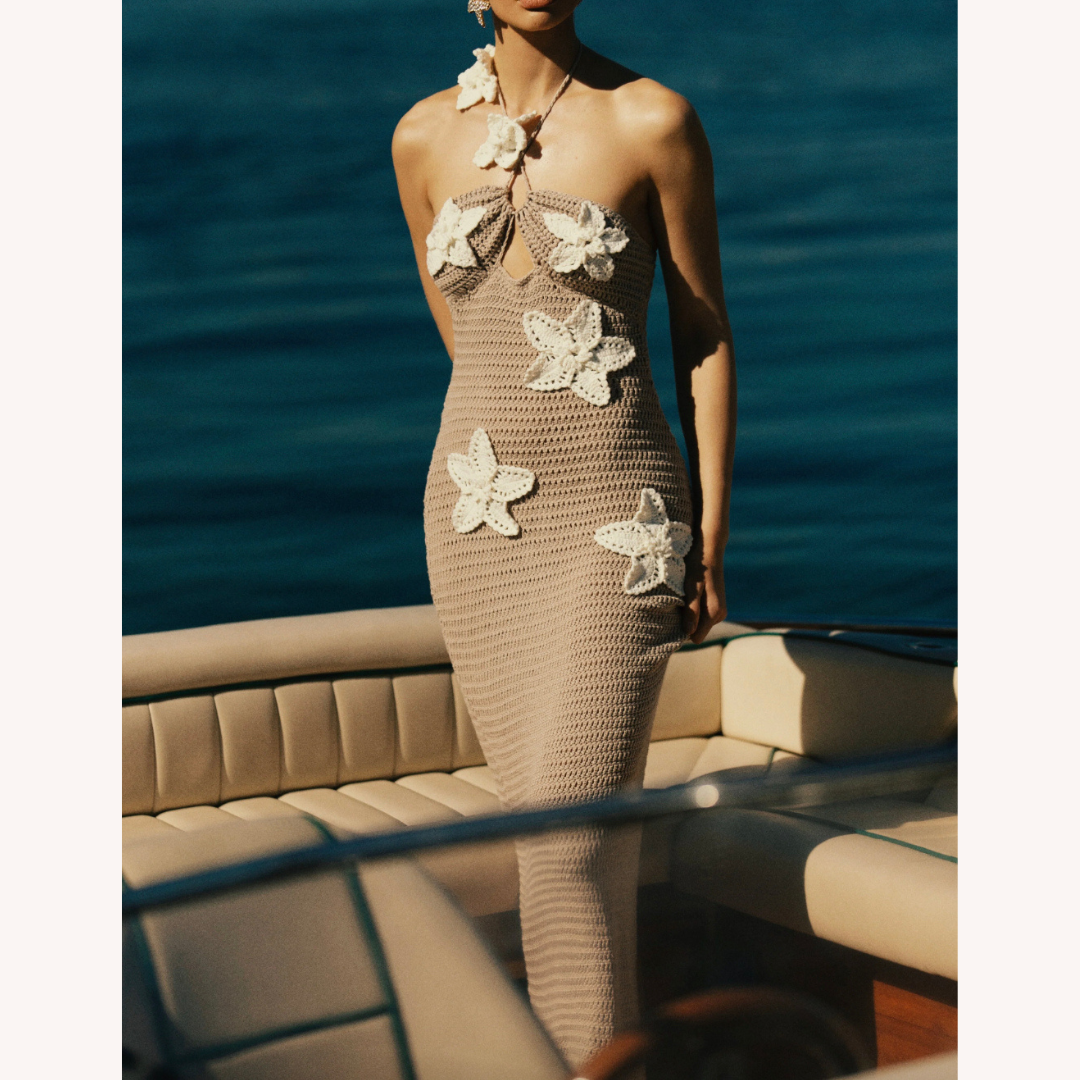 Robe Longue Femme en Crochet Bleu – Élégante Robe Maxi Bohème d'Été avec Détails Flottants