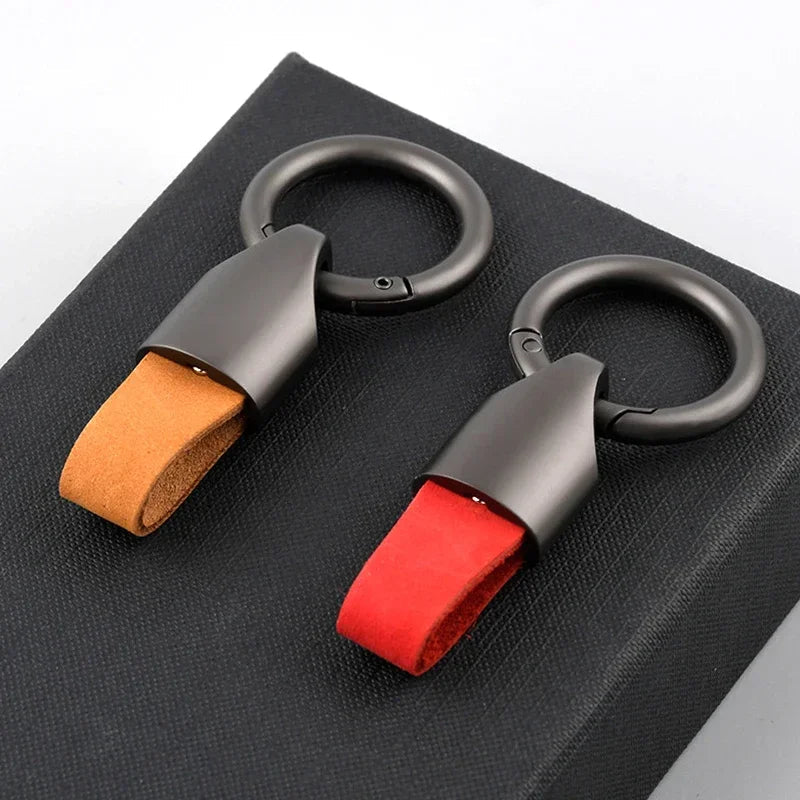 Anneau de Carabiner en Cuir de Vache avec Clip Pratique pour Clés – Accessoire Unisexe Durable et Élégant