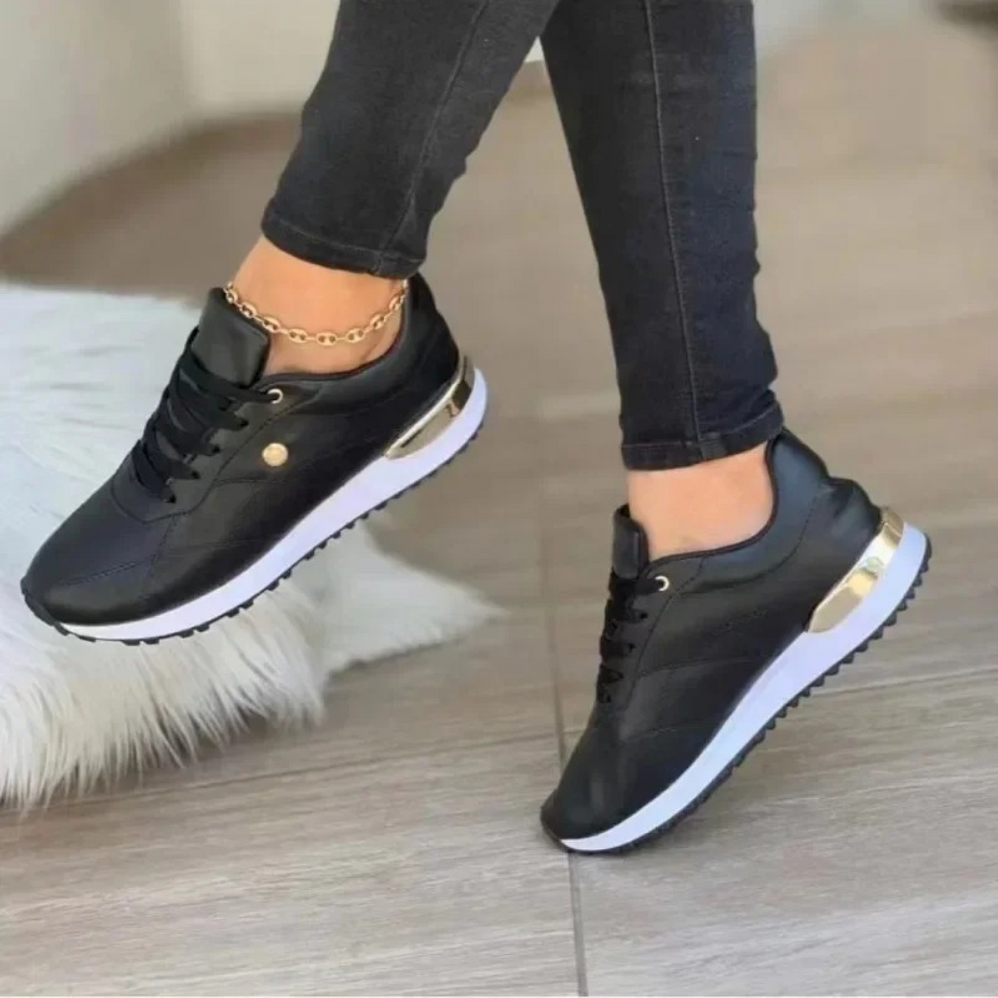 Breathable Women's Leather Sneakers – Elegant and Versatile for Daily Comfort