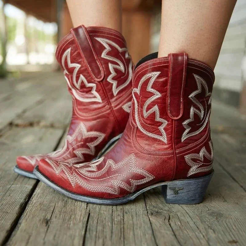 Bottes Western en Cuir pour Femmes Mi-Mollet Élégantes et Confortables - Bottes Noires Femme avec Détails Brodés 1