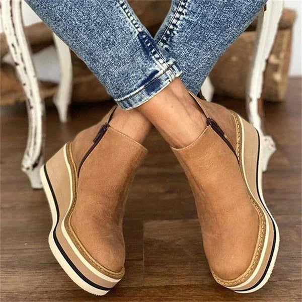 Elegant Women's Leather Boots with Medium Heel for Comfort and Style