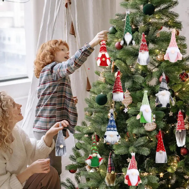 Calendrier de l'Avent Gnome de Noël avec 24 Gnomes Moelleux en Tissus Doux – Décoration Festive pour Compte à Rebours
