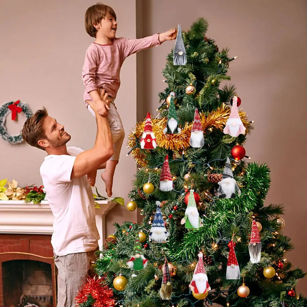Calendrier de l'Avent Gnome de Noël avec 24 Gnomes Moelleux en Tissus Doux – Décoration Festive pour Compte à Rebours