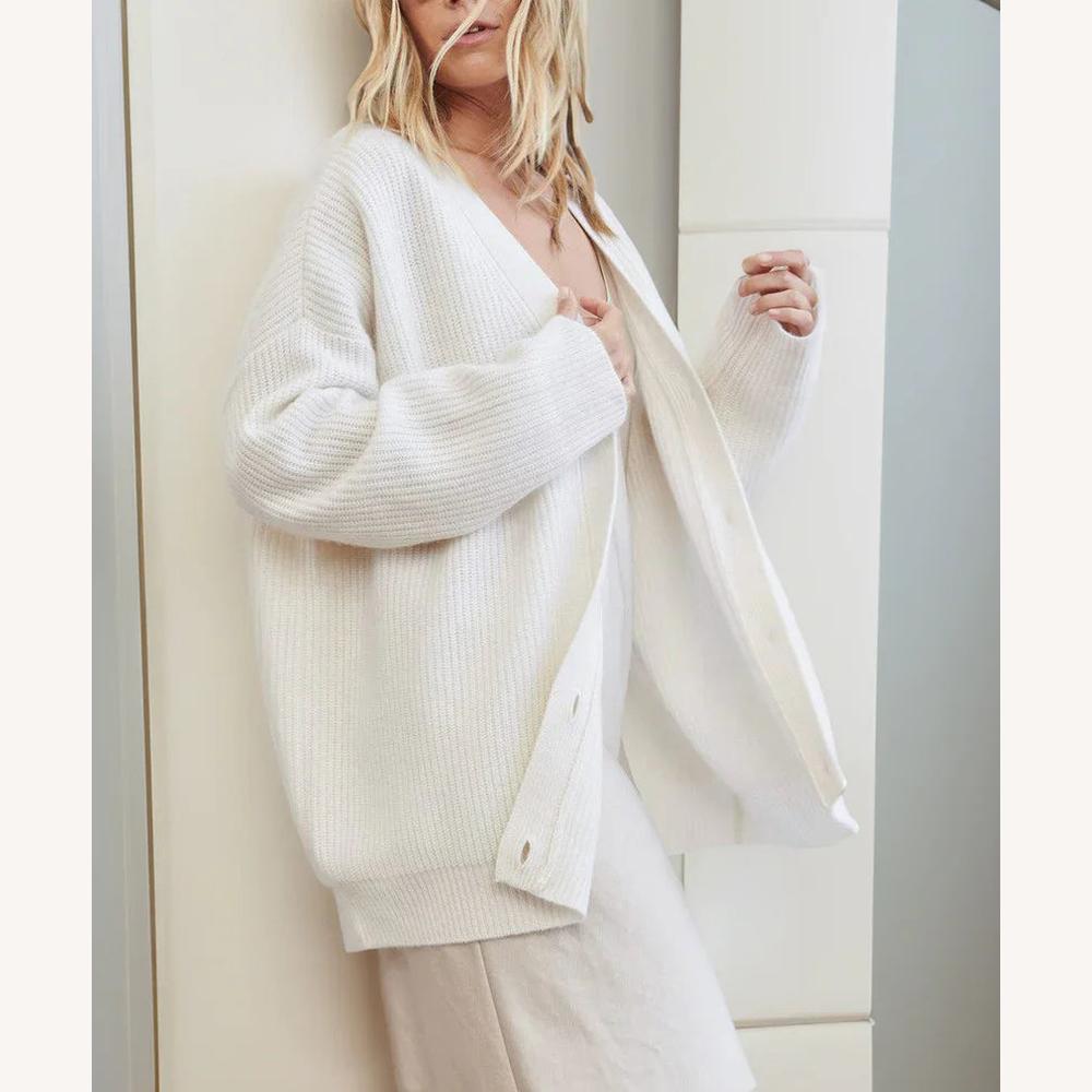 Cardigan Oversize Femme en Maille Douce – Confort et Élégance, Manches Longues, Fermeture à Boutons, Multi-Couleurs