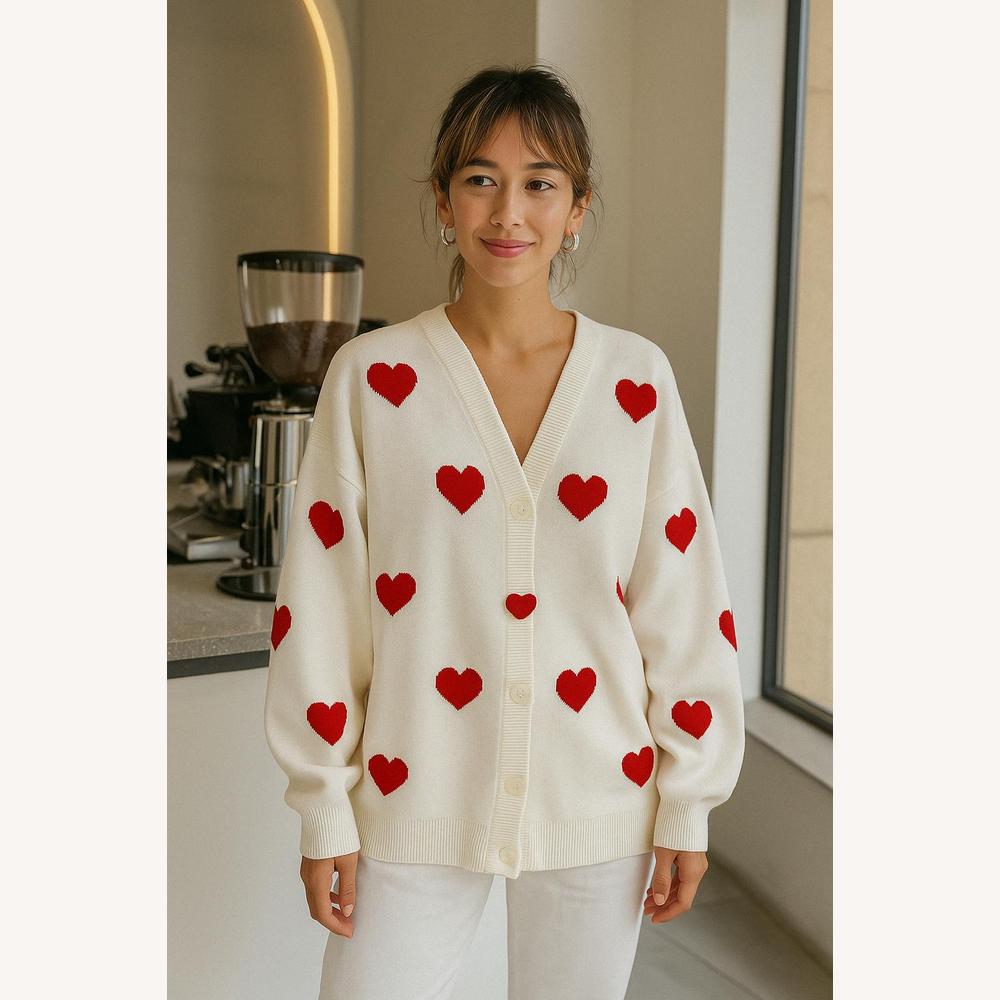 Pull Femme Oversize Tricoté avec Broderie de Cœurs Rouges – Doux et Confortable en Maille