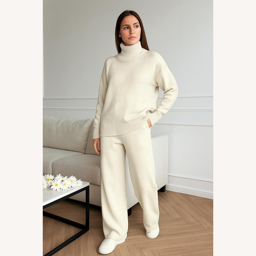 Ensemble Lounge en Maille Blanc avec Pull Col Montant et Pantalon Large Taille Haute – Confort Élégant pour Femme