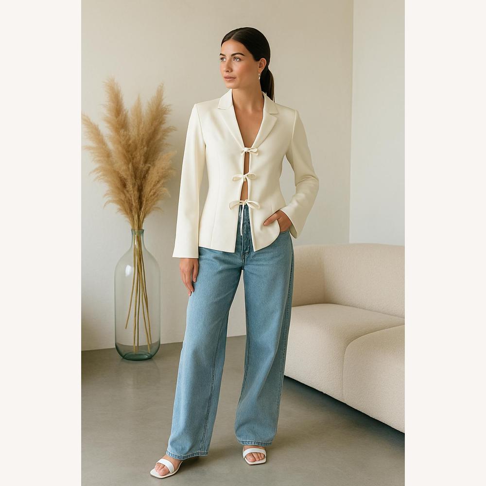 Blouse Satinée Élégante Femme avec Nœuds – Chic et Féminine, Couleur Blanche, Idéale pour Toutes Occasions