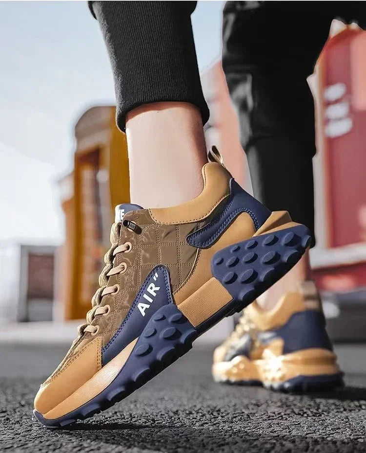 Chaussures Imperméables Confortables avec Semelle Antidérapante et Intérieur Rembourré – Disponibles en Blanc, Noir ou Marron