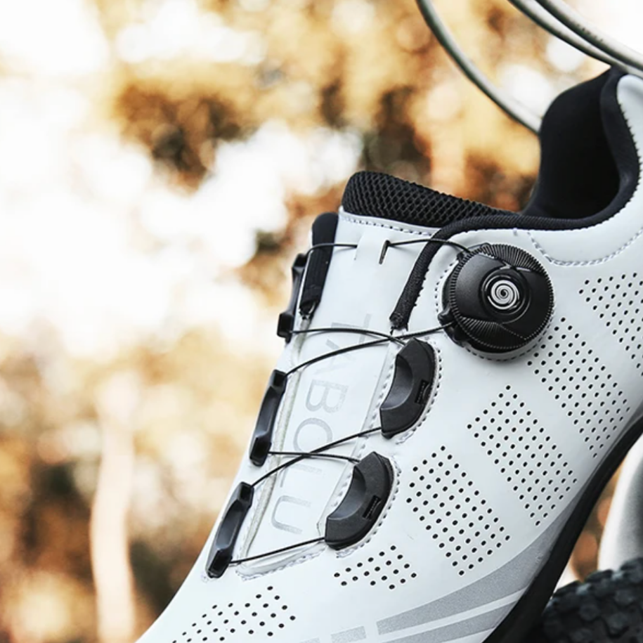 Chaussures de Cyclisme Orthopédiques Légères avec Ajustement Ergonomique – Confort et Stabilité Améliorés