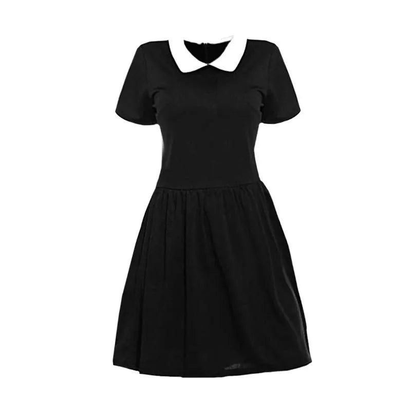 Costume Gothique Noir pour Halloween 2025 – Robe avec Col Blanc et Silhouette Élégante