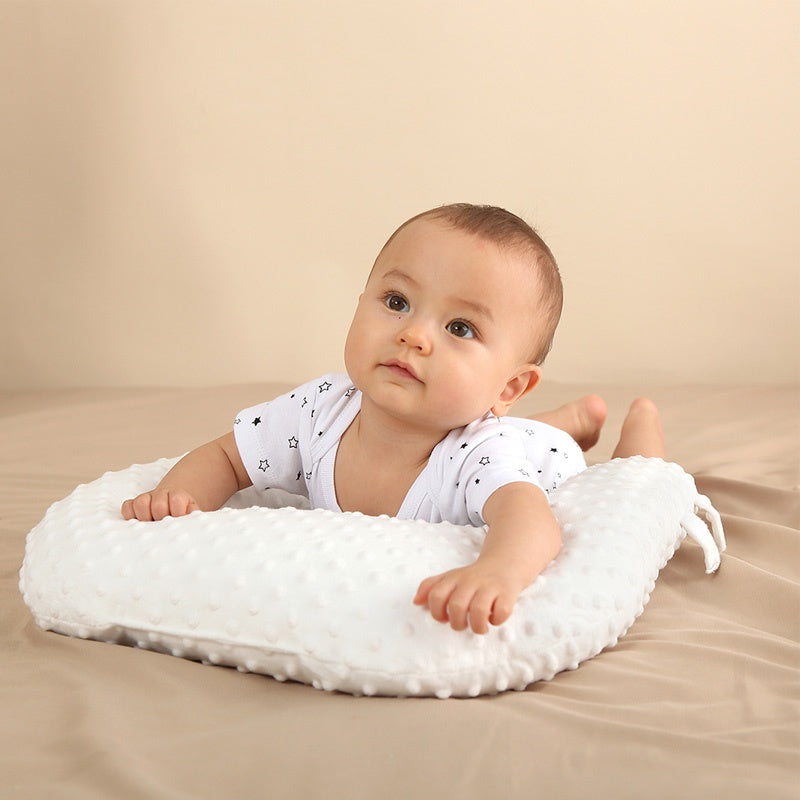 Coussin de Nourrissage Bébé en Mousse Mémoire avec Support Anti-Reflux Ajustable et Design Portable – Velours Doux 60x40 cm