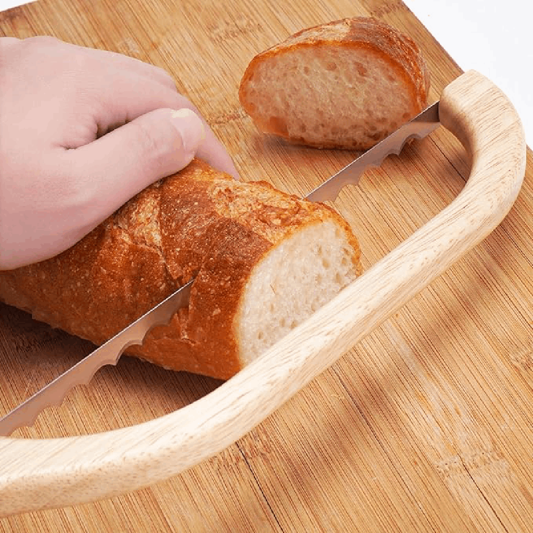 Couteau à Pain Denté de 10 Pouces, Lame en Acier Inoxydable, Poignée Ergonomique Antidérapante – Idéal pour Pain Croustillant et Bagels
