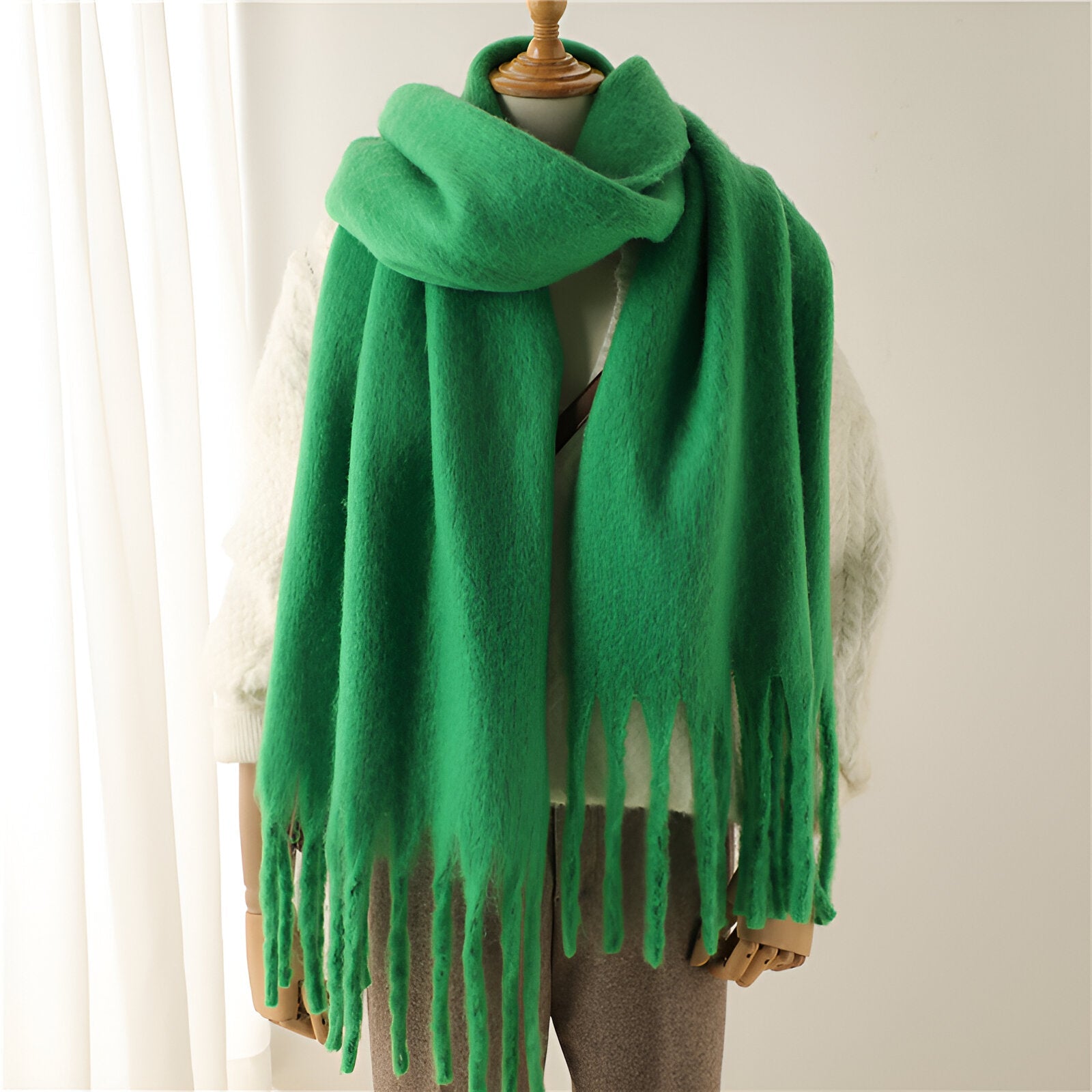 Écharpe Femme Douce en Tissu Moelleux avec Franges – Élégante et Polyvalente pour Hiver 12