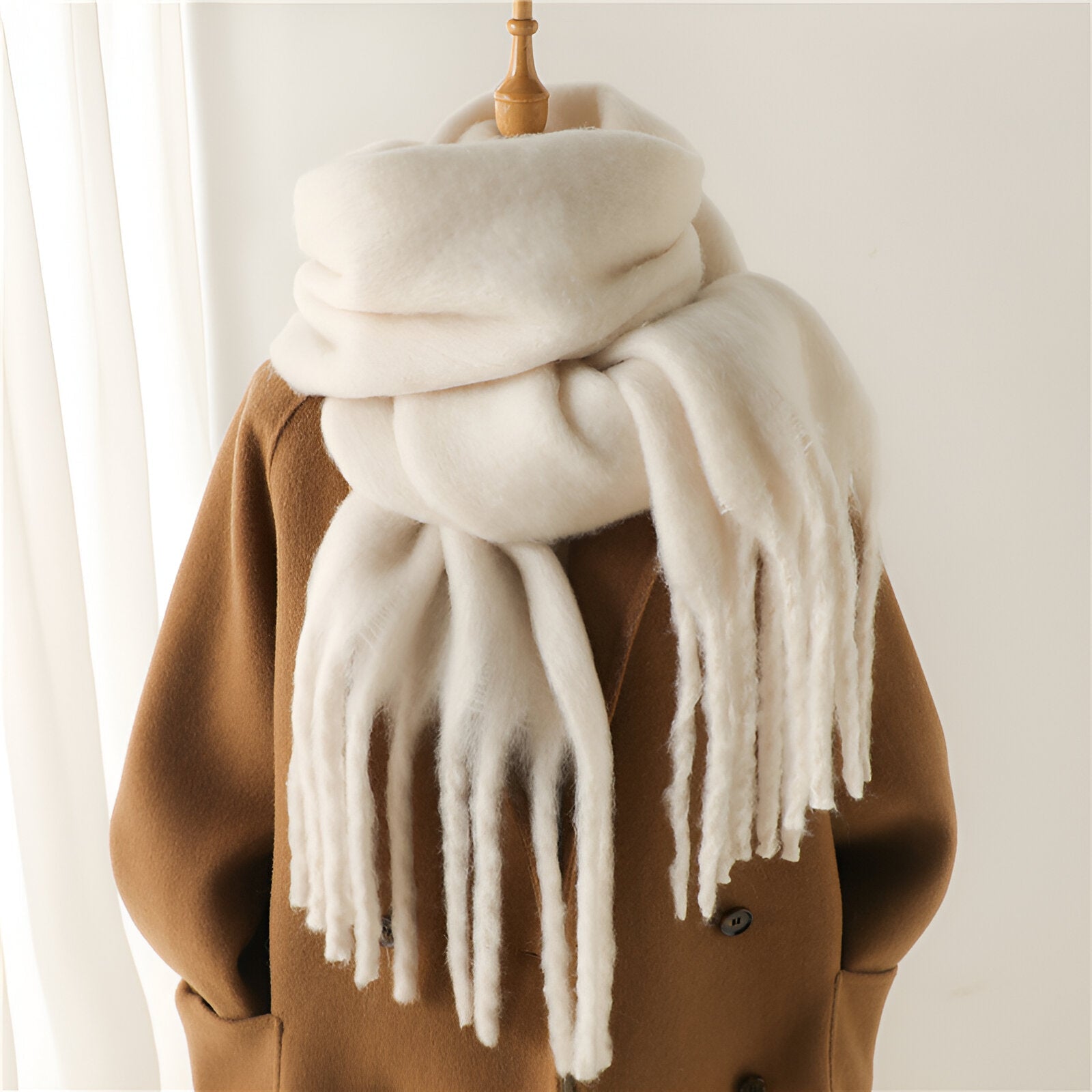 Écharpe Femme Douce en Tissu Moelleux avec Franges – Élégante et Polyvalente pour Hiver 6
