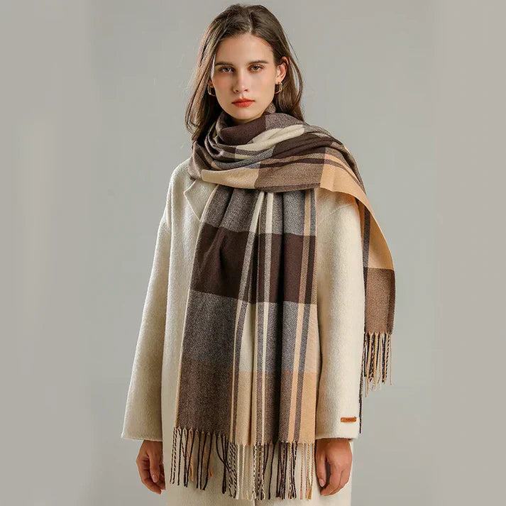 Écharpe Femme Surdimensionnée à Carreaux en Laine Douce – Hiver Chic, Texture Moelleuse, 180 cm x 70 cm 0