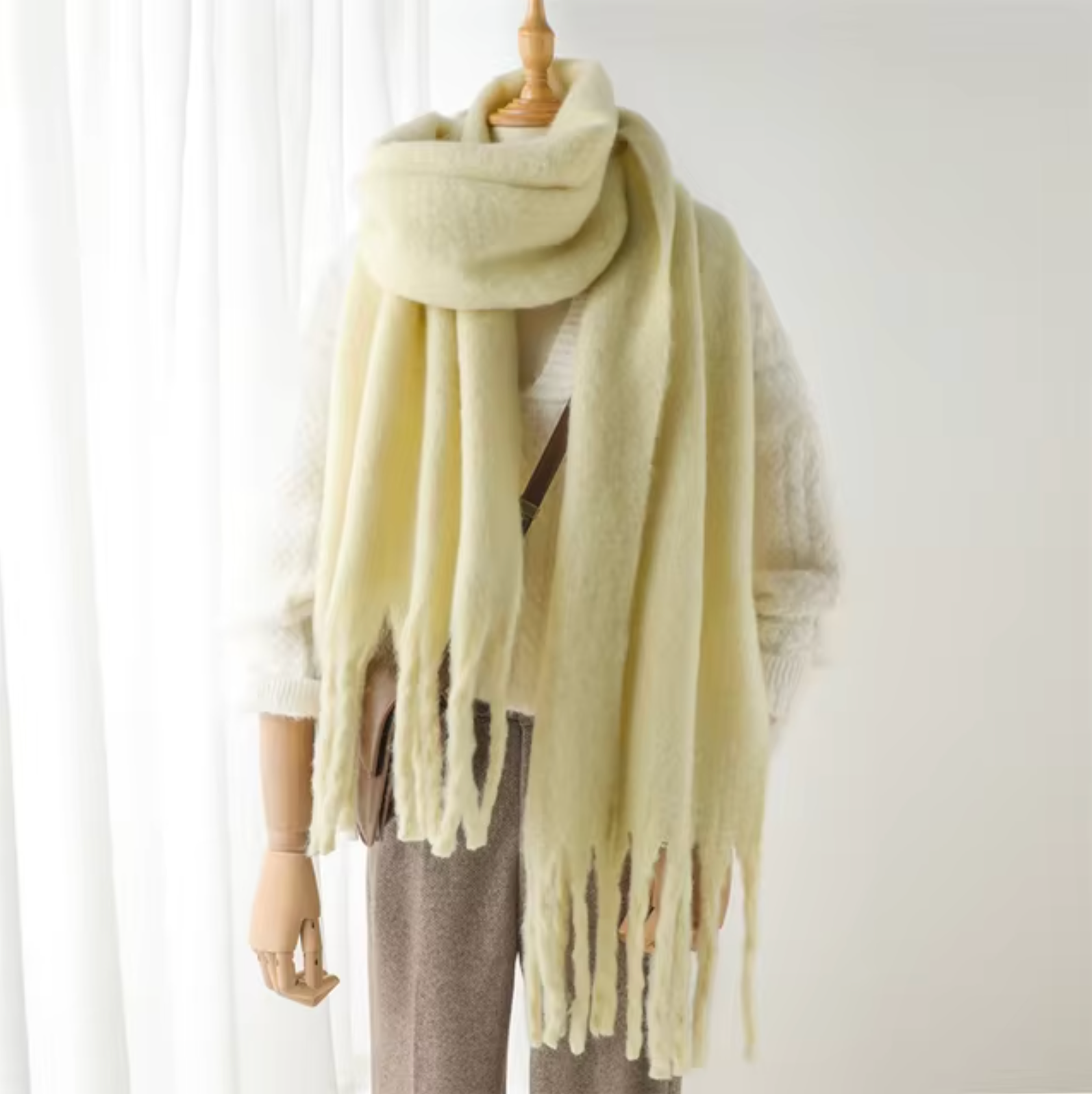 Écharpe Femme Surdimensionnée en Peluche avec Franges – Douce et Élégante pour l'Hiver, Confort et Style 13