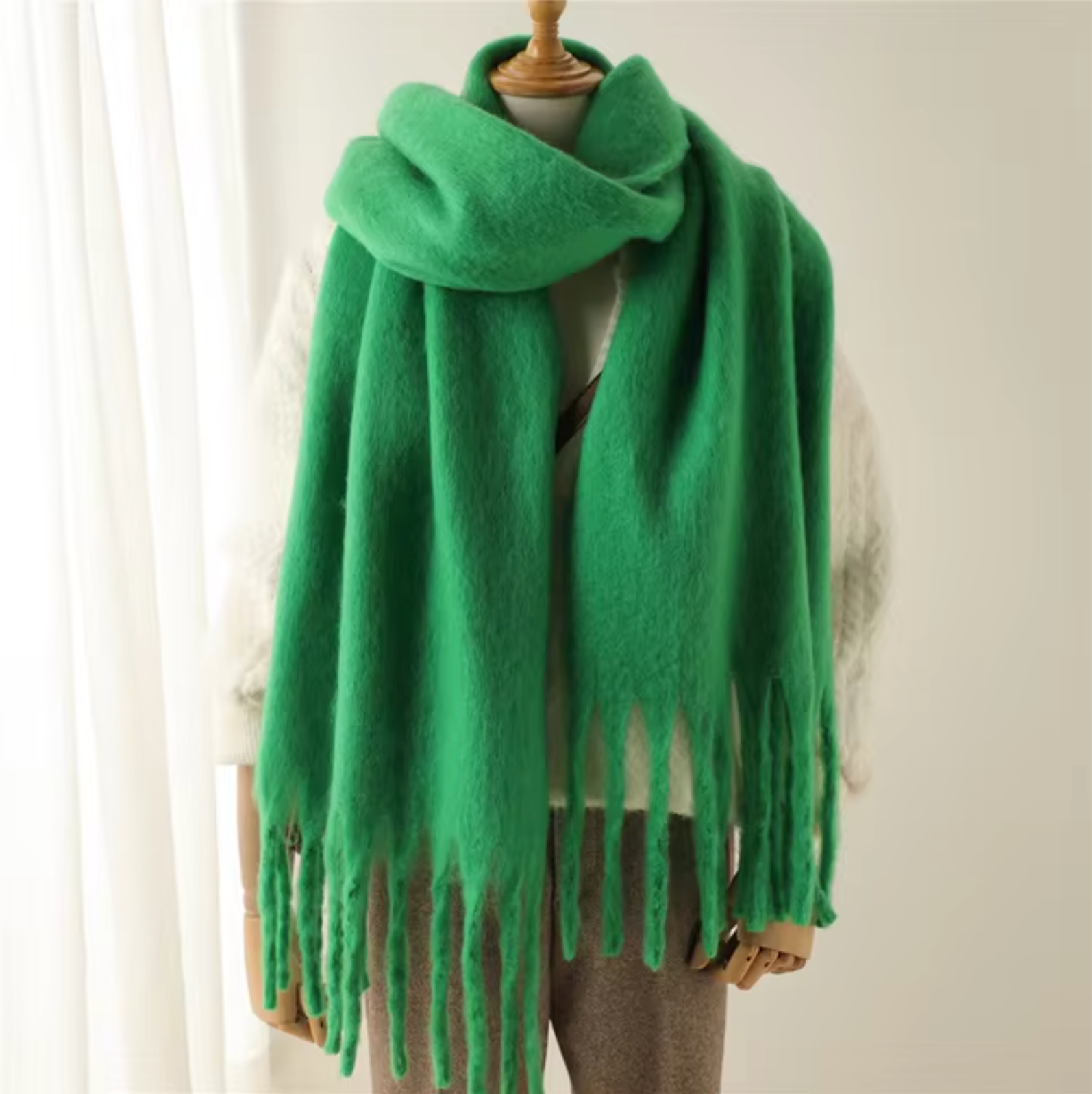 Écharpe Femme Surdimensionnée en Peluche avec Franges – Douce et Élégante pour l'Hiver, Confort et Style 17