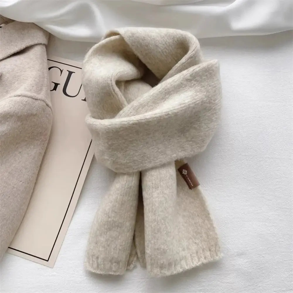 Écharpe Longue en Laine Douce pour Femme – Confort et Élégance Hivernale 1