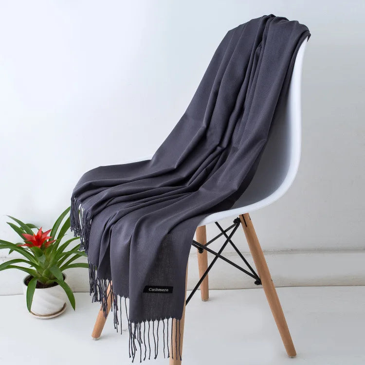 Écharpe Longue en Laine avec Franges pour Femmes – Confort et Élégance pour l'Hiver 19