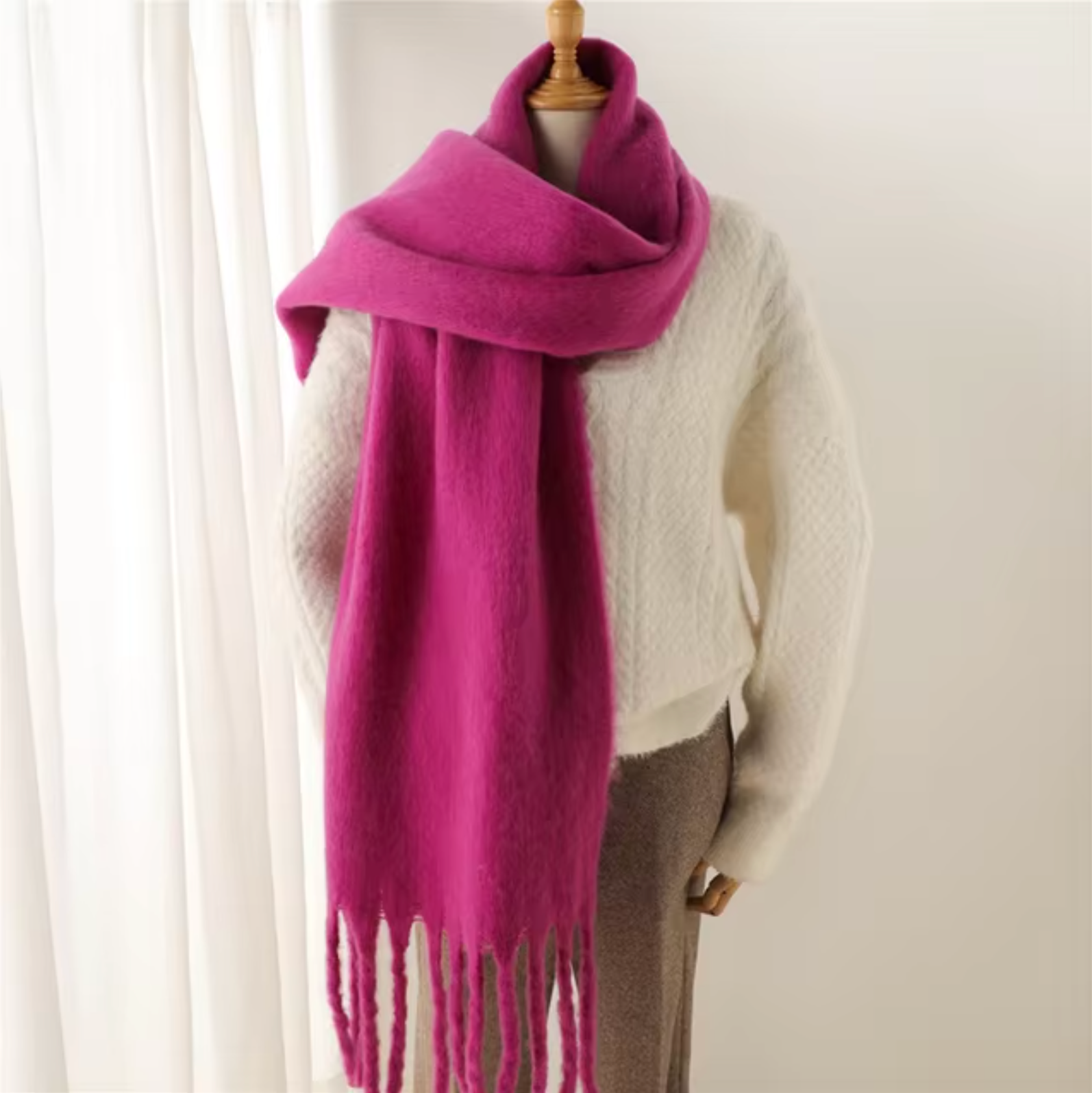 Écharpe d'Hiver Surdimensionnée en Tissu Doux avec Franges - Accessoire Polyvalent 0