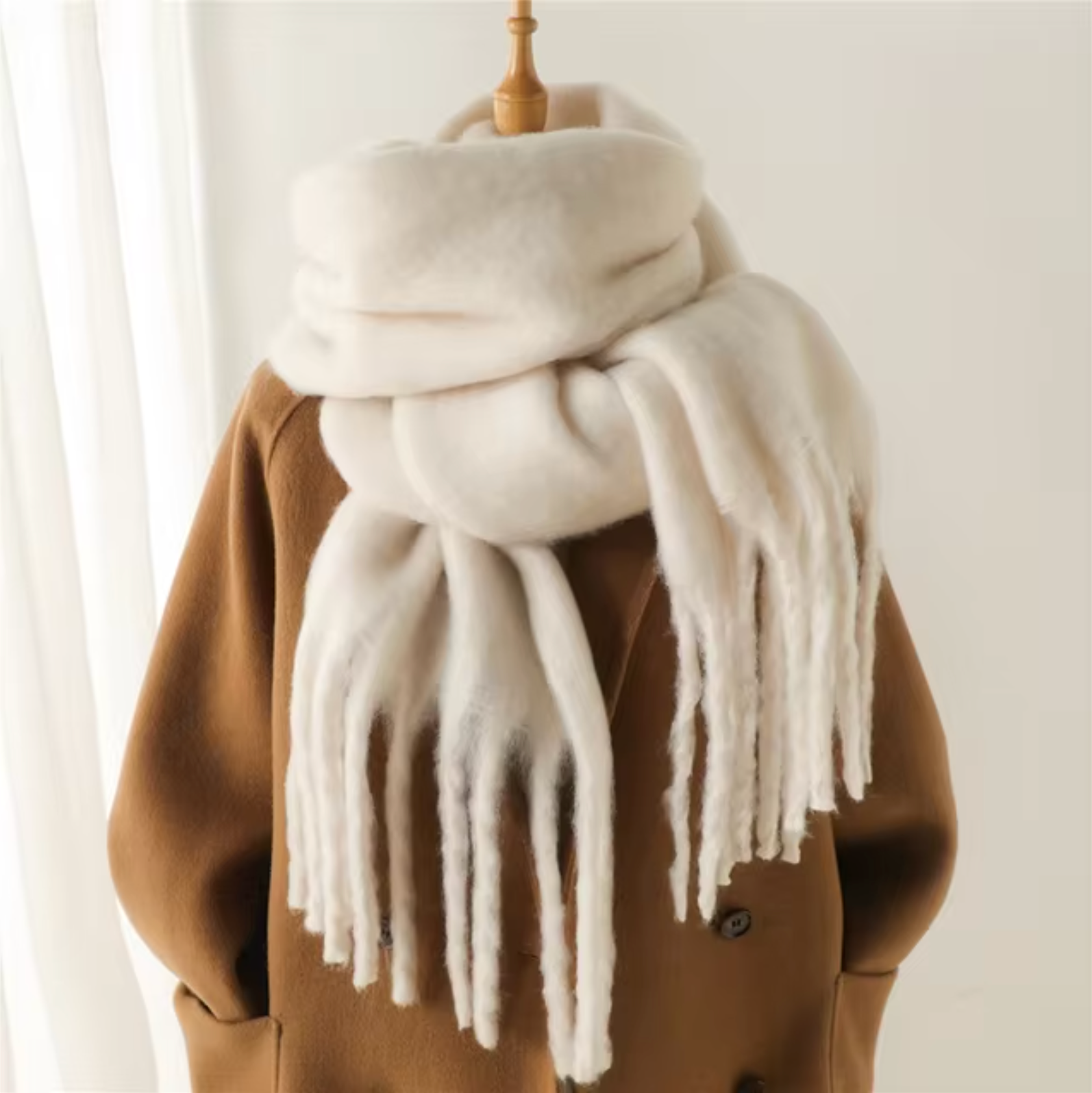 Écharpe d'Hiver Surdimensionnée en Tissu Doux avec Franges - Accessoire Polyvalent 1