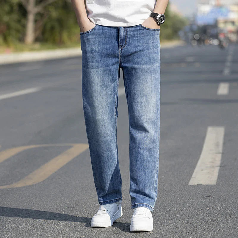 Jean Droit Homme en Lyocell et Coton – Confort Optimal, Silhouette Moderne, Idéal pour Été