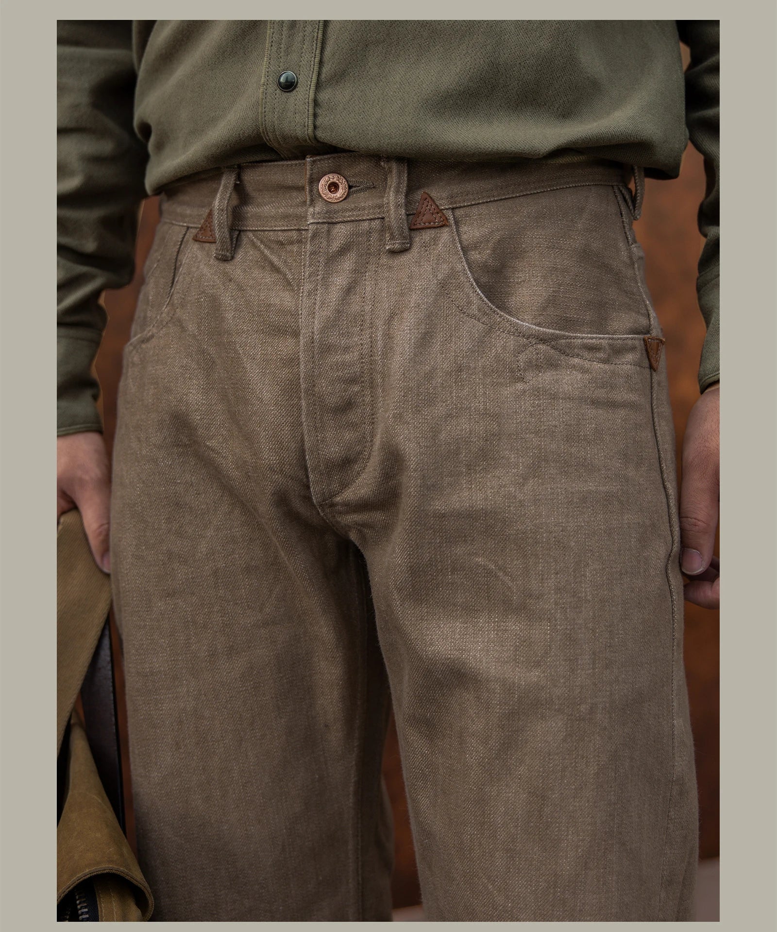 Jeans Homme Droits en Denim Selvedge Kaki, Coupe Ample et Durable, 100% Coton, Style Moderne à Cinq Poches