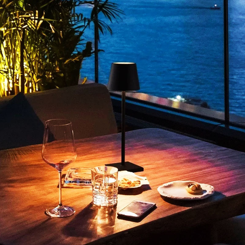 Lampe LED Rechargeable de Table Sans Fil – 10 Couleurs, Contrôle Tactile, Étanche IP65 pour Intérieur et Extérieur