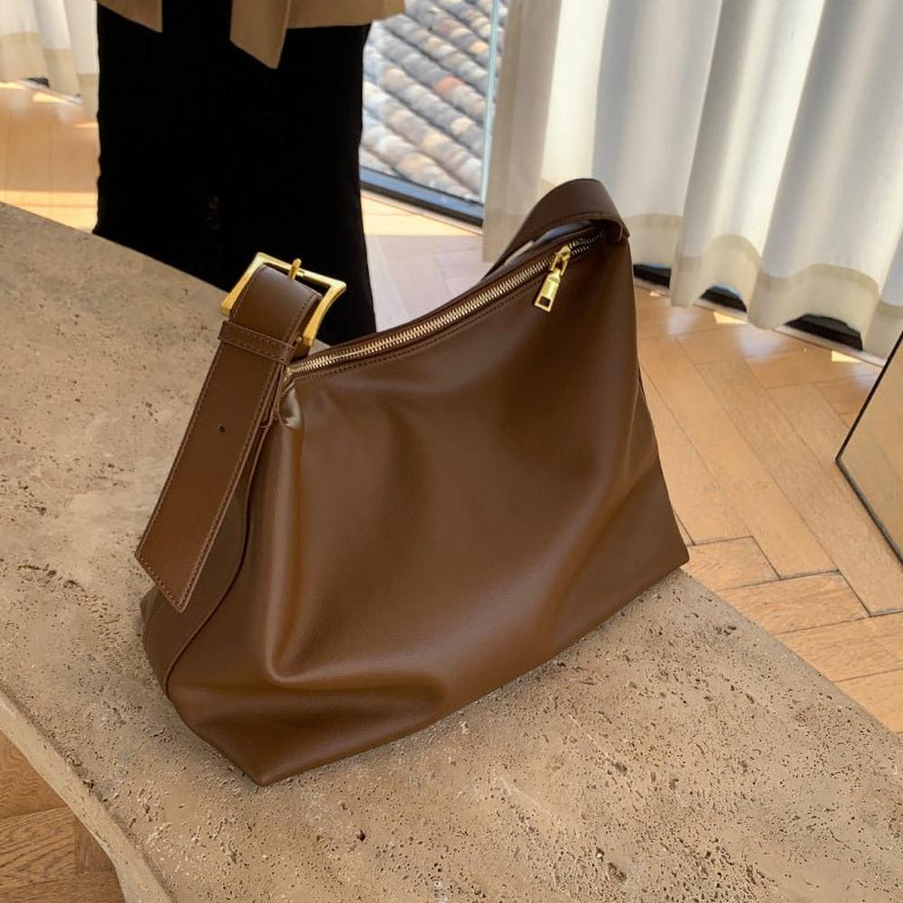 Sac Bandoulière Femme en Cuir Noir – Élégant et Pratique pour Toutes Occasions, Design Ajustable et Spacieux