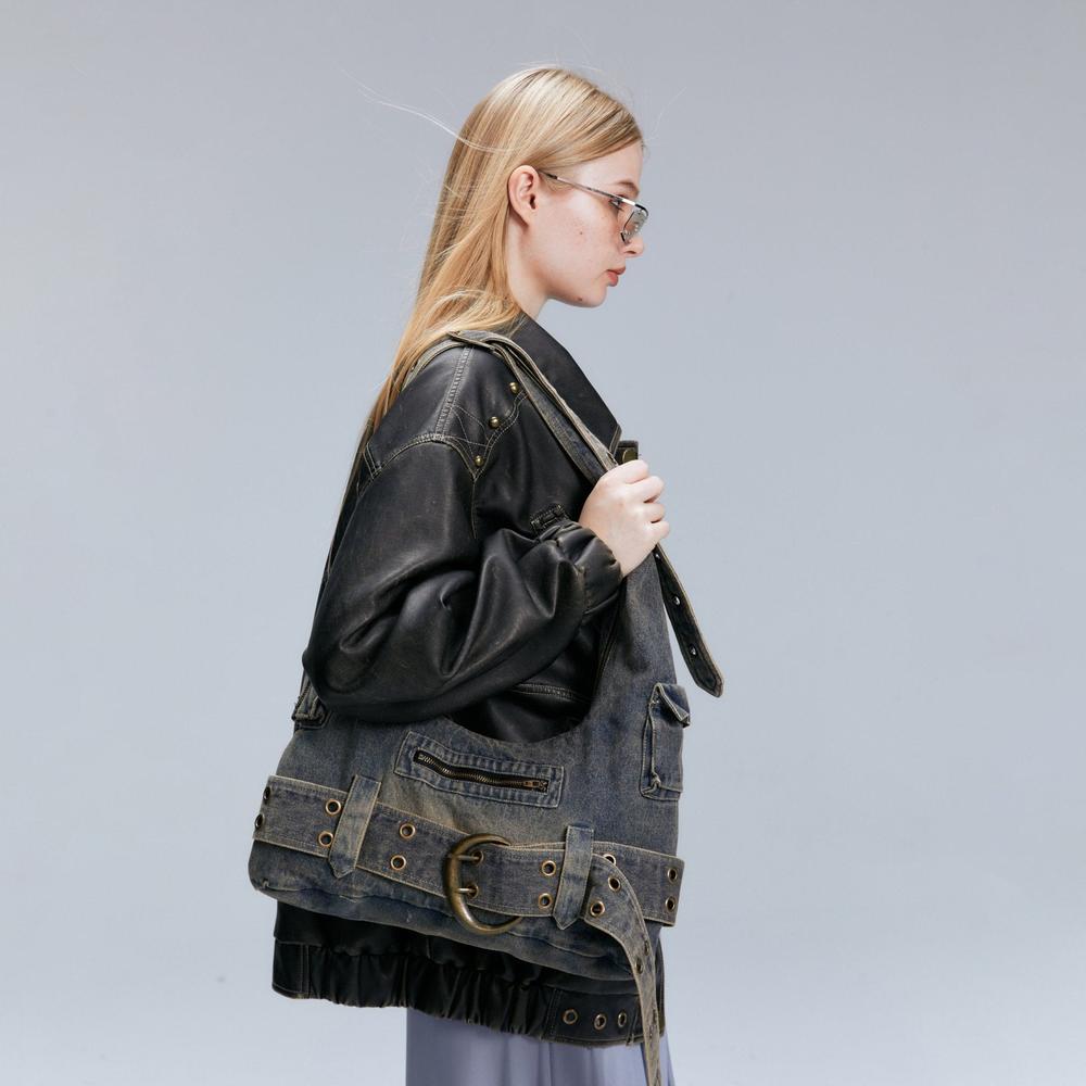 Sac Hobo Femme Éclectique en Denim avec Sangle Réglable – Sac à Main Compact et Spacieux pour un Style Tendance