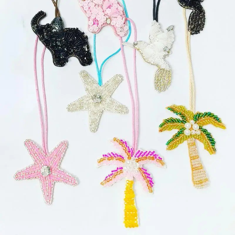 Patch à Paillettes en Coco Multicolore avec Motifs Tropicaux – Accessoire Décoratif à Coudre ou Pendentif