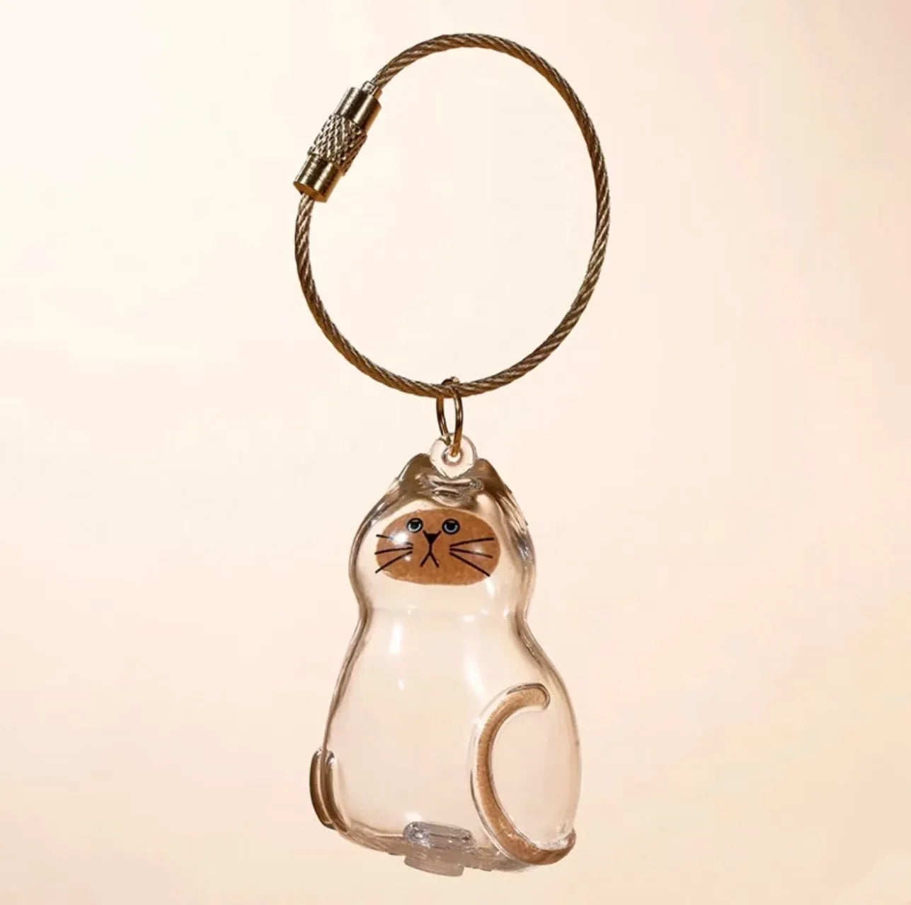 Pendentif en Résine Transparent avec Poils de Chien – Porte-clés et Charme de Sac Élégant et Compact