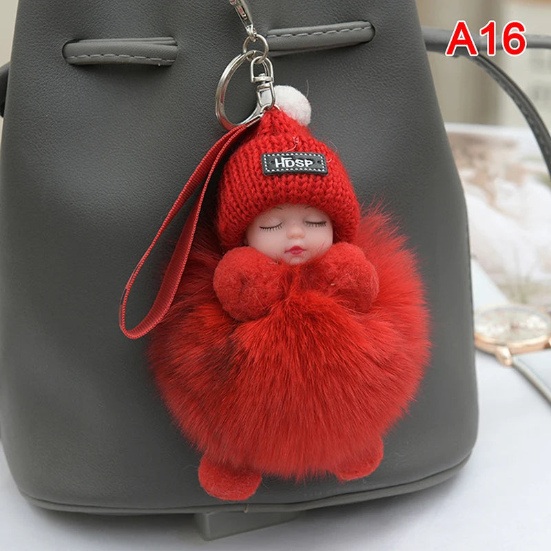 Porte-Clés Bébé Endormi en Peluche avec Chapeau Tricoté et Sangle Love – Accessoire Mignon pour Sacs et Clés