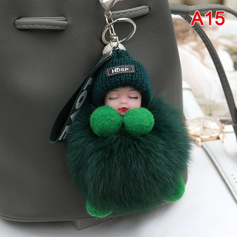 Porte-Clés Bébé Endormi en Peluche avec Chapeau Tricoté et Sangle Love – Accessoire Mignon pour Sacs et Clés
