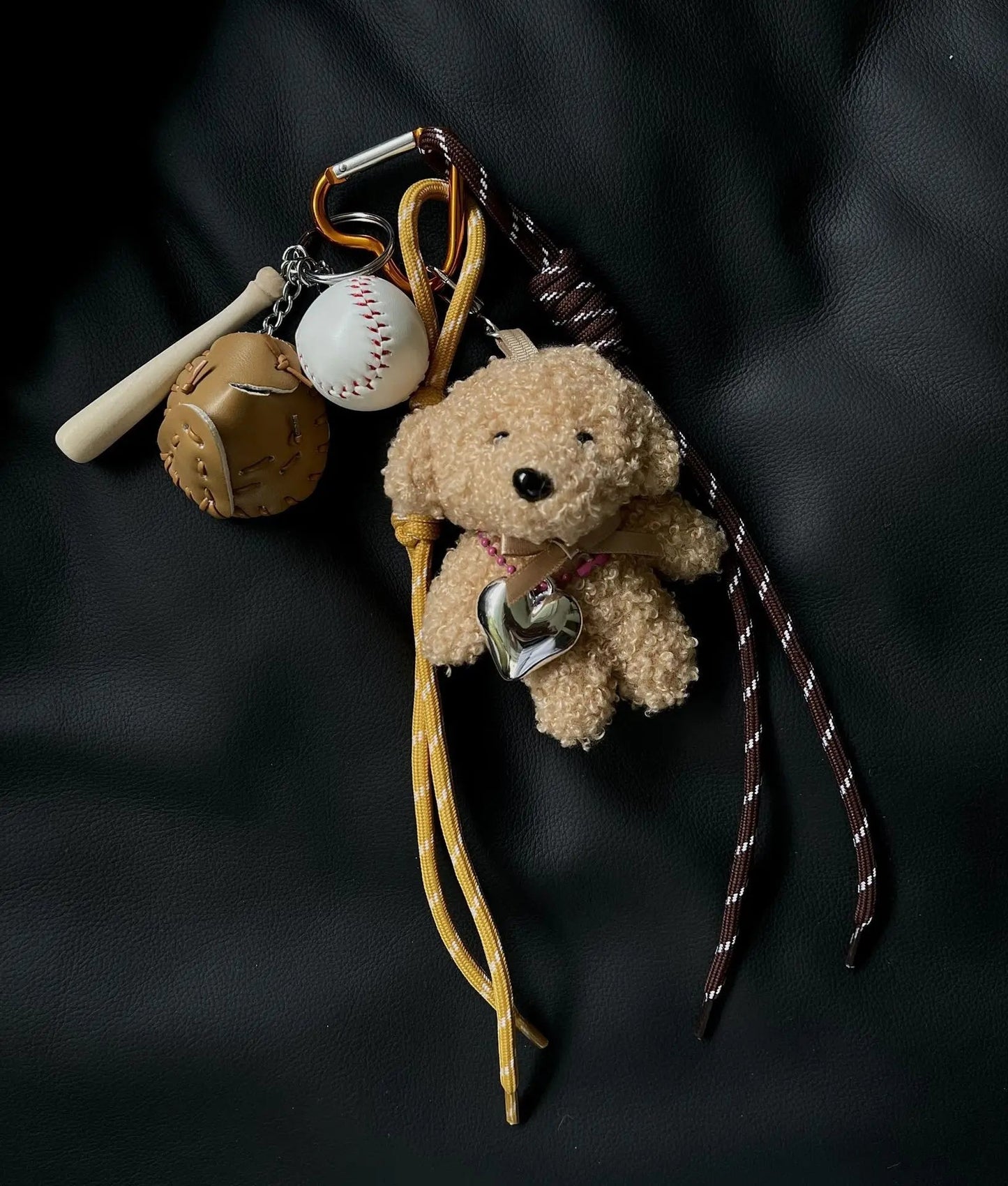 Aluminum Keychain with Plush Dog Charm and Baseball Sporty Details – Practical and Fun Accessory