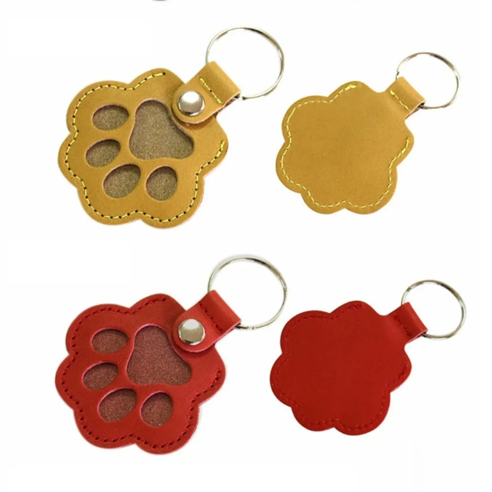 Porte-Clés en Cuir PU en Forme de Patte avec Rangement pour Poils d'Animaux – Accessoire Pratique Unisexe