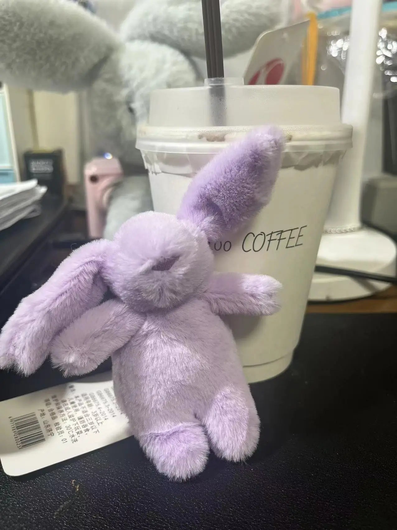 Porte-Clés en Peluche Lapin Mignon avec Attache Sécurisée – Accessoire Polyvalent pour Sacs et Clés