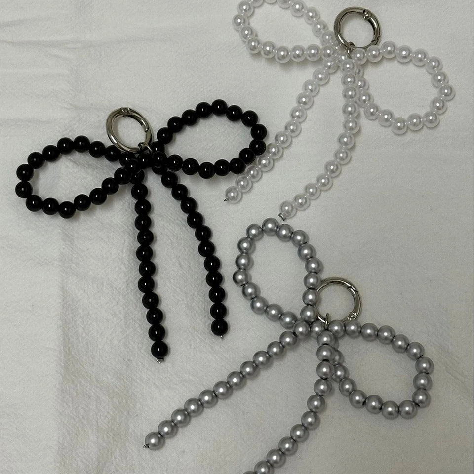 Porte-Clés en Perles avec Nœud en Métal Poli – Accessoire Chic pour Sac à Main et Clés