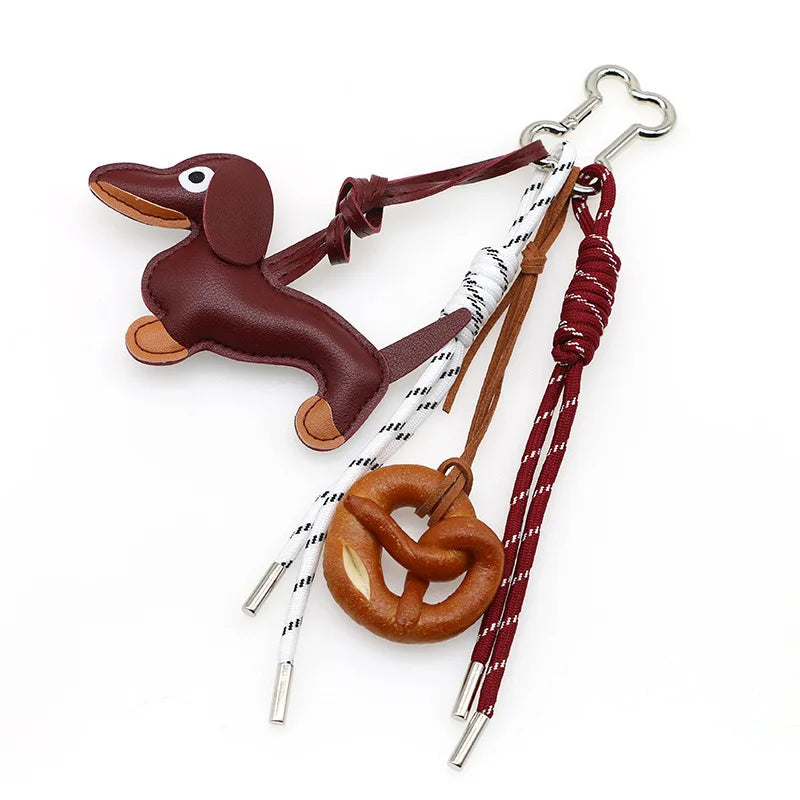 Porte-clés en Cuir PU avec Pendentif Teckel et Baseball – Accessoire Décoratif pour Sac et Clés