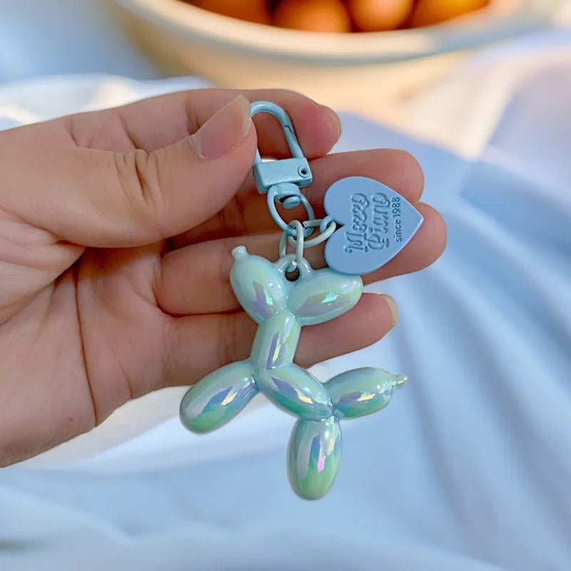 Porte-clés en Résine Chien Ballon Coloré – Accessoire Amusant pour Clés, Sacs et Téléphone