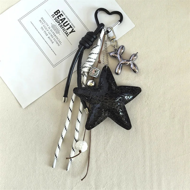 Porte Clés Personnalisé en Cuir avec Pendentif Étoile et Charme Teckel – Accessoire Y2K Tendance