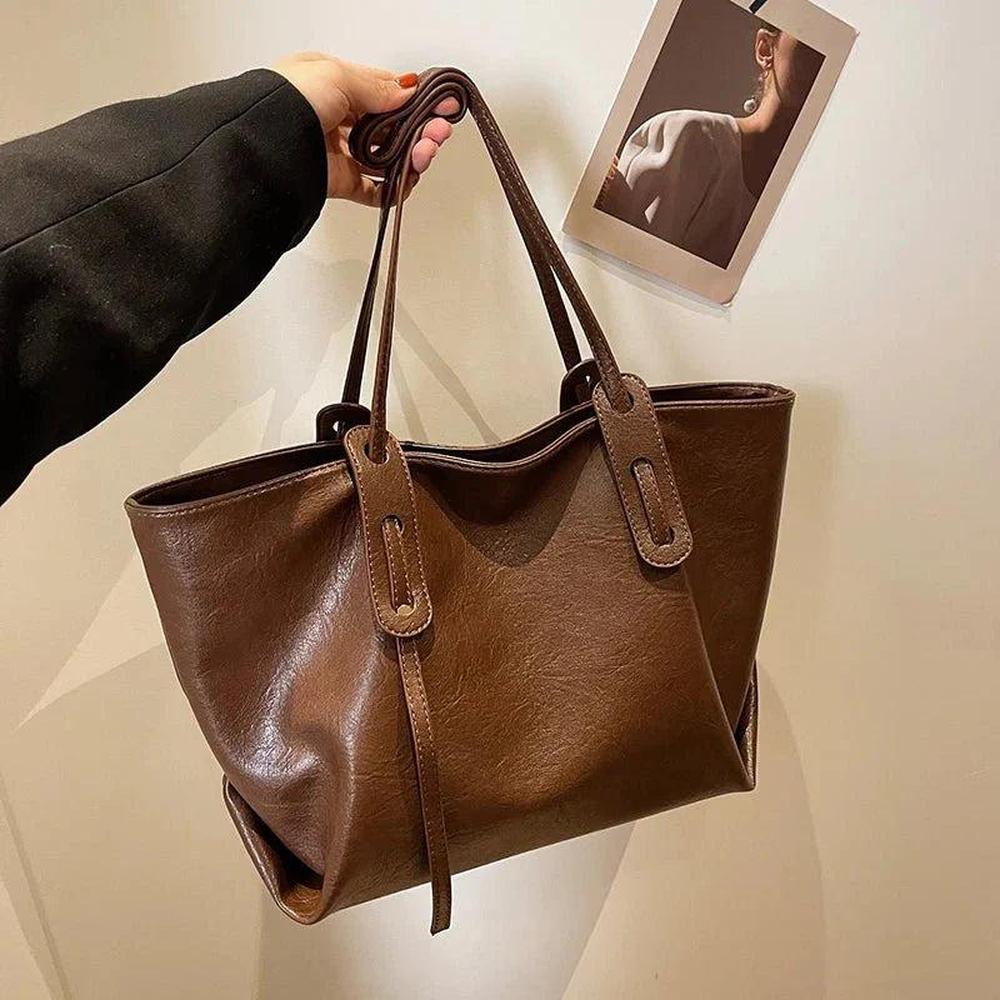 Sac à main femme en cuir noir avec bandoulière ajustable – Élégant et spacieux, modèle Solène
