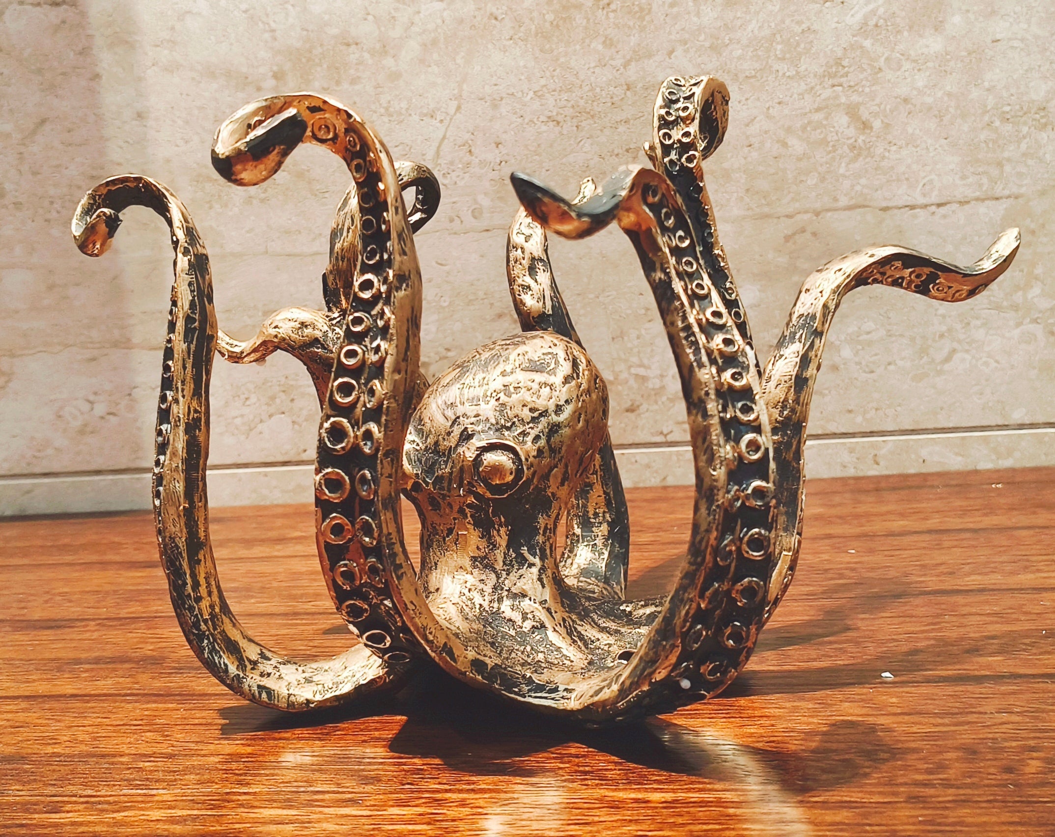 Support à Mugs en Forme de Kraken – Organisateur Nautique pour 8 Tasses de Café