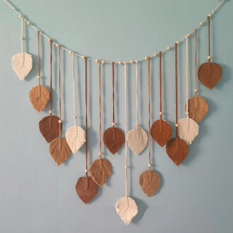 Tenture murale en macramé naturel – Décoration bohème pour salon et chambre, 60x90 cm, couleurs vert foncé et blanc cassé
