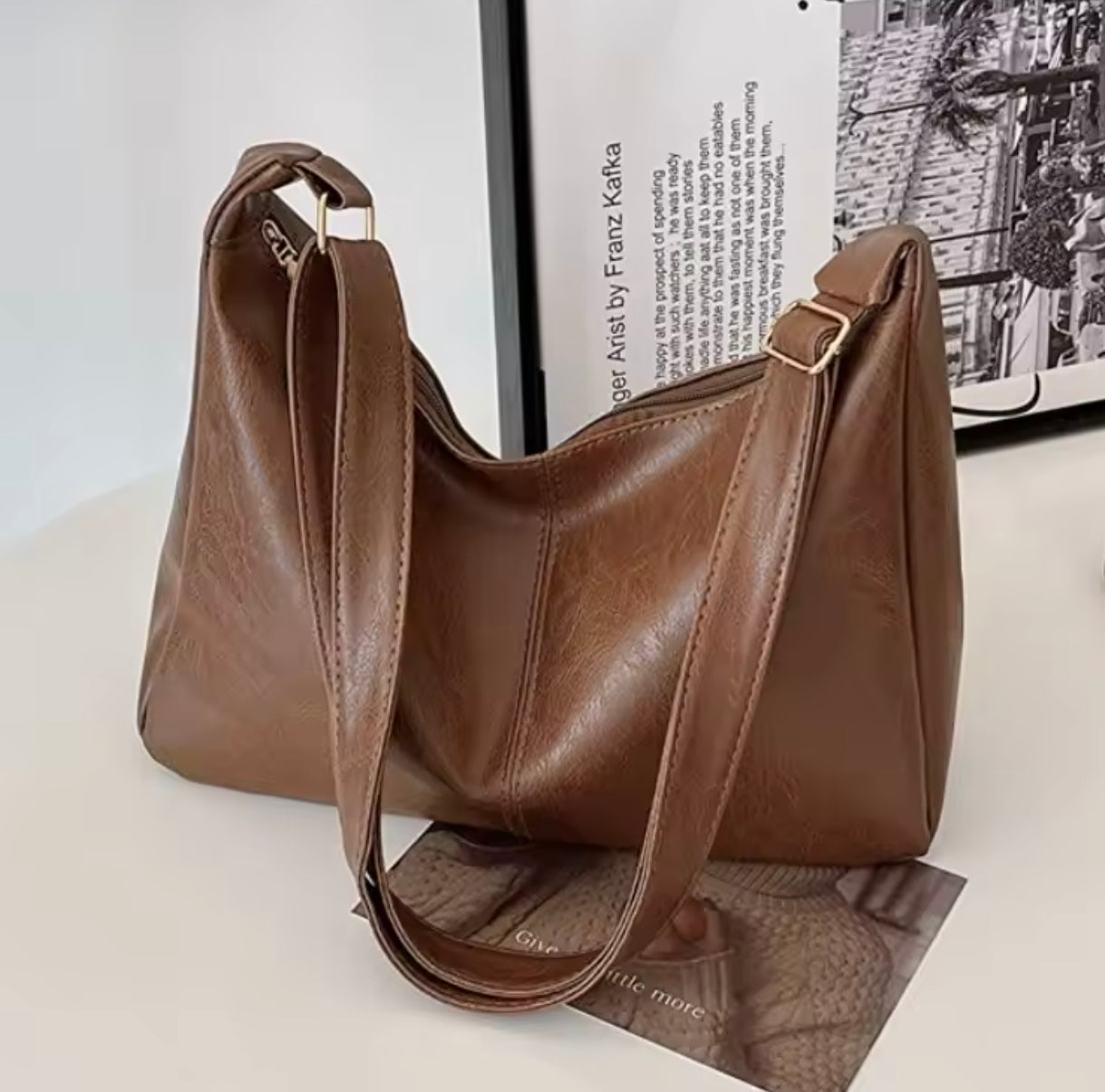 Sac Bandoulière Femme Lisa - Élégant et Pratique, Taille Unique 37x29x12 cm, Bandoulière Ajustable, Design Moderne