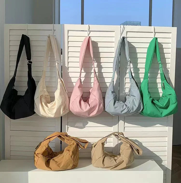 Large Women's Shoulder Bag in Durable Nylon with Adjustable Strap – Ultra-Light Casual Bag for Everyday Use