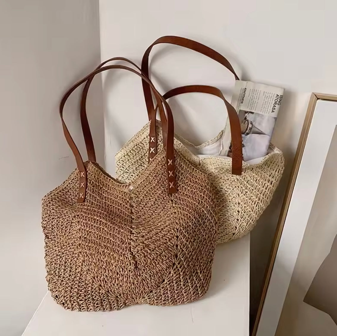 Sac d'Été Femme en Paille Tressée avec Bandoulière en Cuir – Sac d'Été Pratique et Élégant pour Sorties et Plage