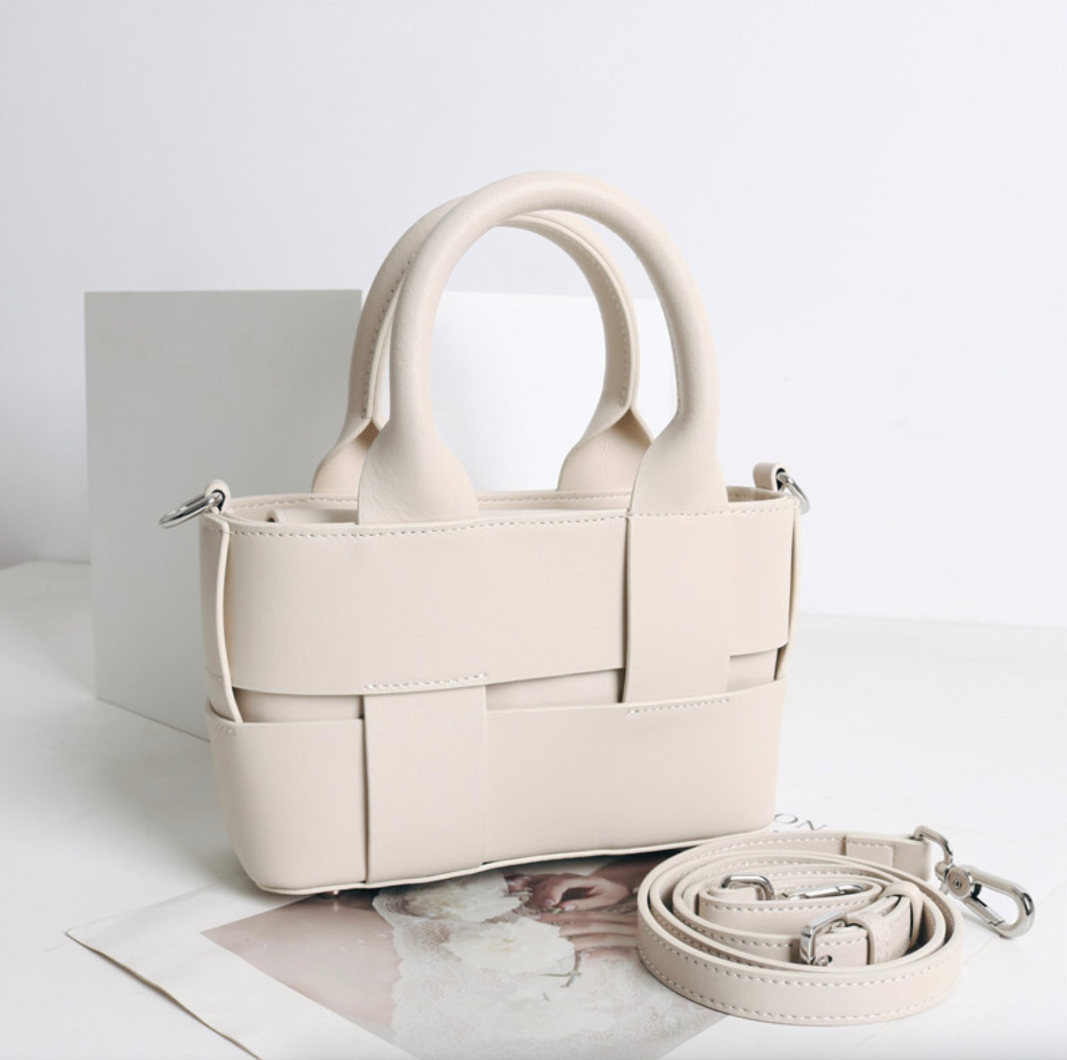 Sac à main en cuir tissé pour femme – Design vintage, intérieur spacieux, bandoulière amovible, 4 couleurs tendance