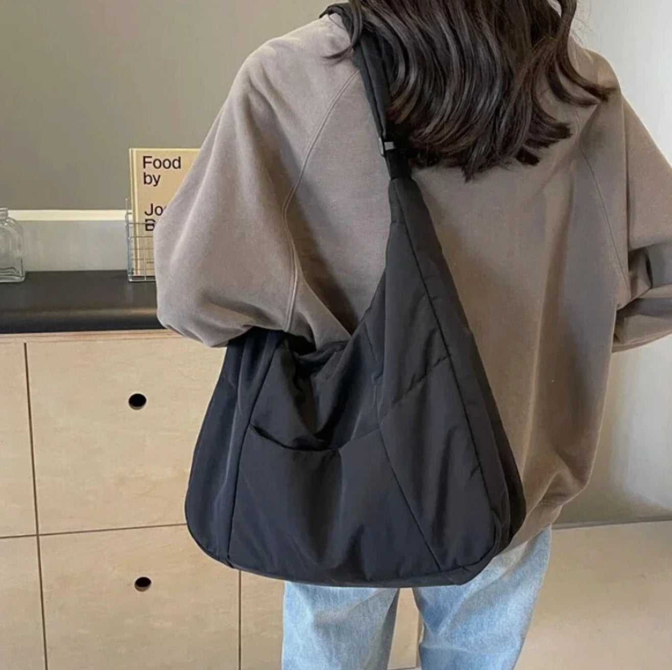 Sac à main femme en cuir avec bandoulière amovible – Élégant et pratique, Noir 30x25x15 cm